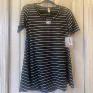 NWT LuLaRoe Perfect T Top